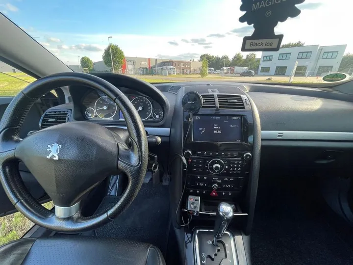 Peugeot 407