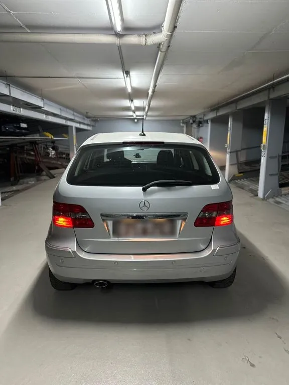 Mercedes-Benz B 170