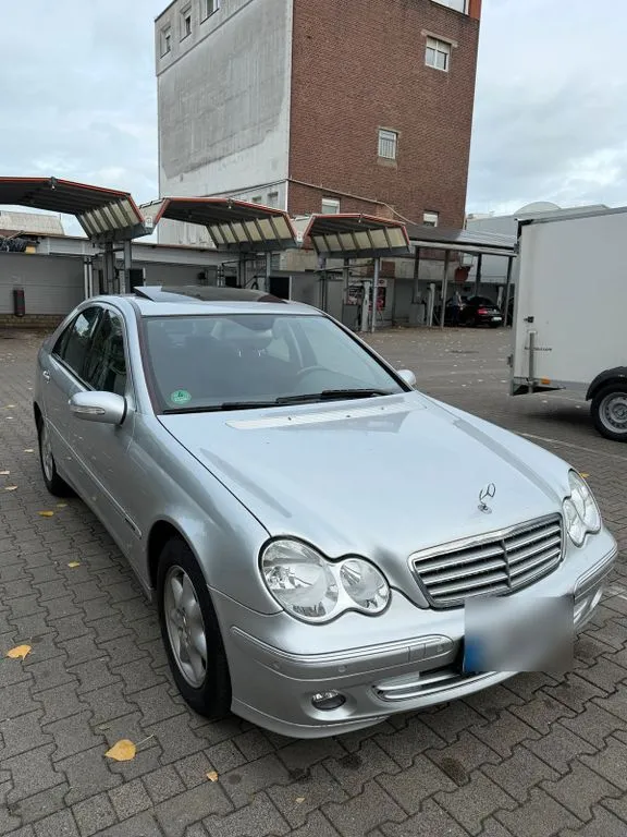 Mercedes-Benz C 180