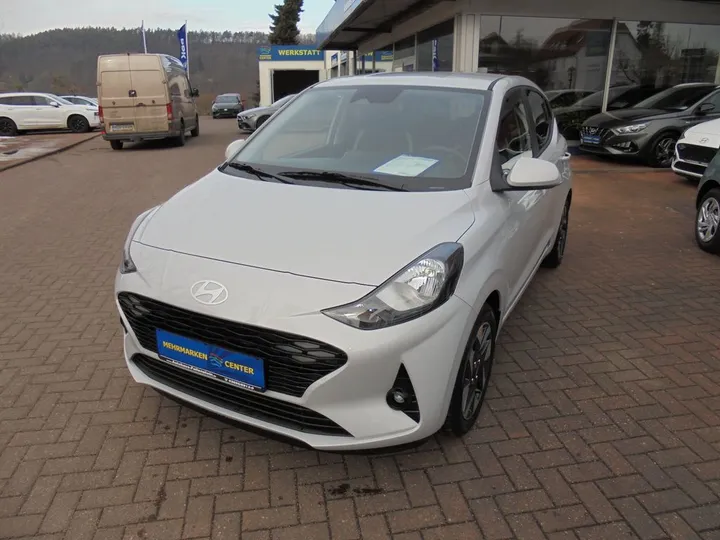 Hyundai i10
