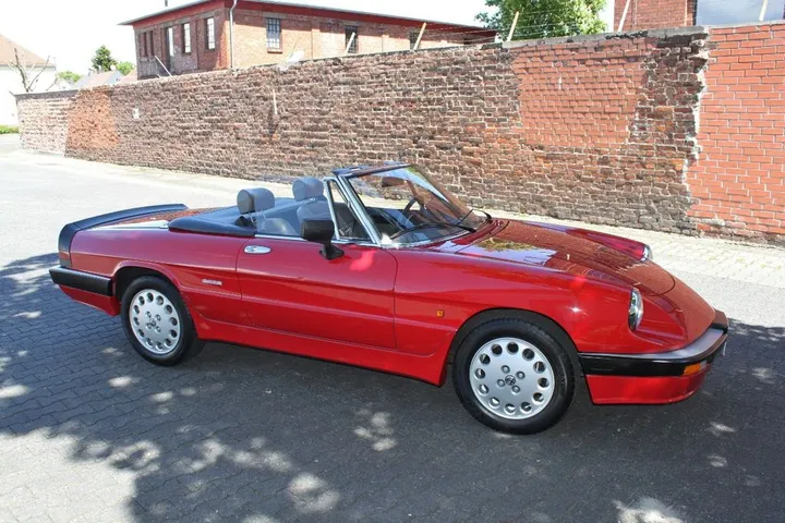 Alfa Romeo Spider