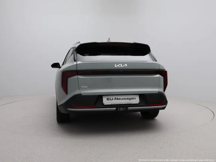 Kia K4