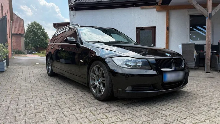 BMW 320