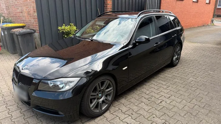 BMW 320