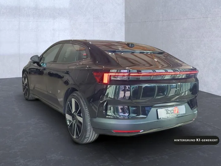 Polestar 4