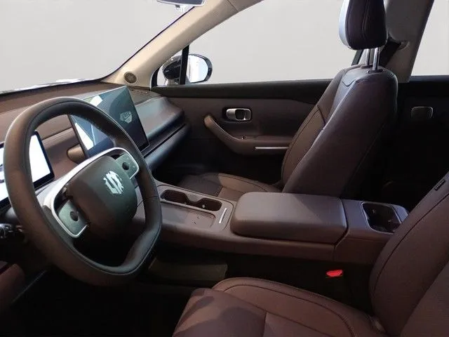 Leapmotor C10
