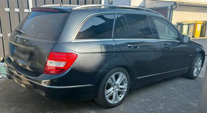 Mercedes-Benz C 220