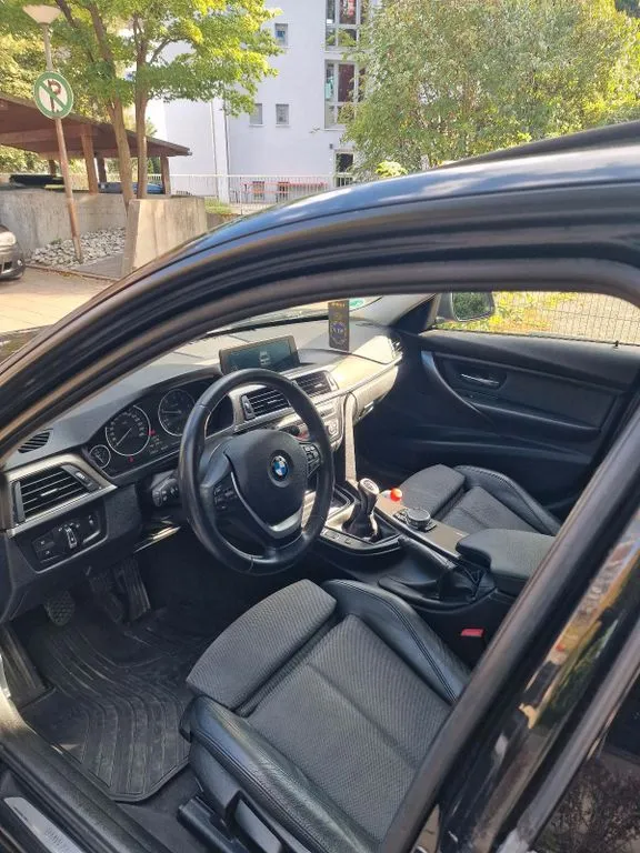 BMW 320