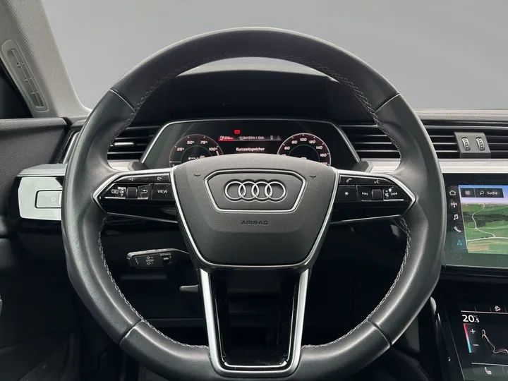 Audi Q8 e-tron