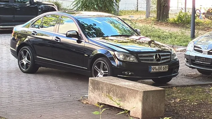 Mercedes-Benz C 200