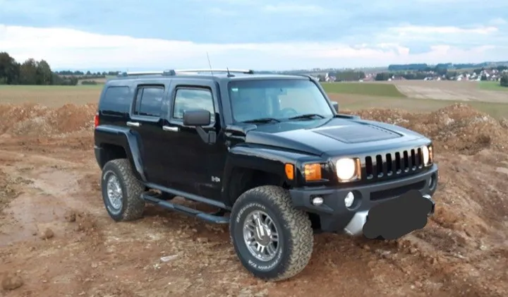 Hummer H3