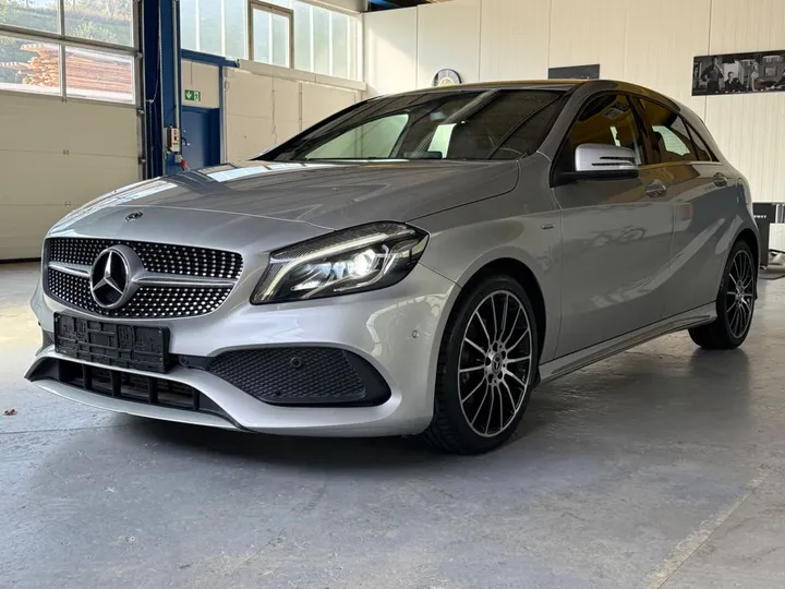 Mercedes-Benz A 180