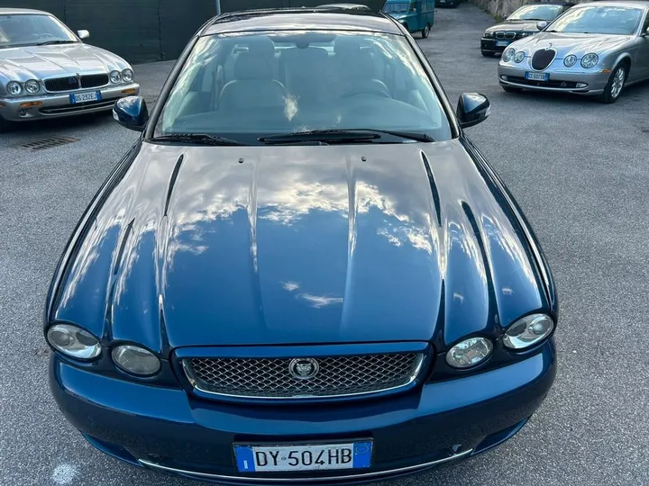 Jaguar X-Type