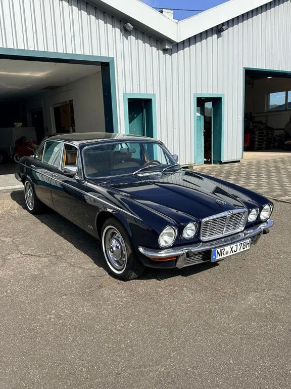 Jaguar XJ6