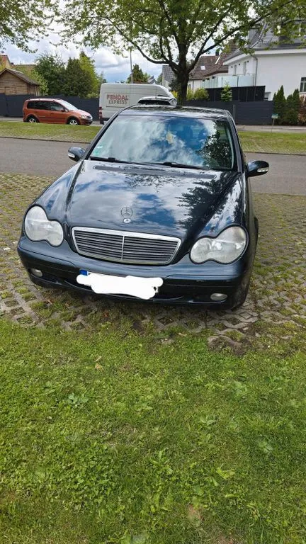 Mercedes-Benz C 180