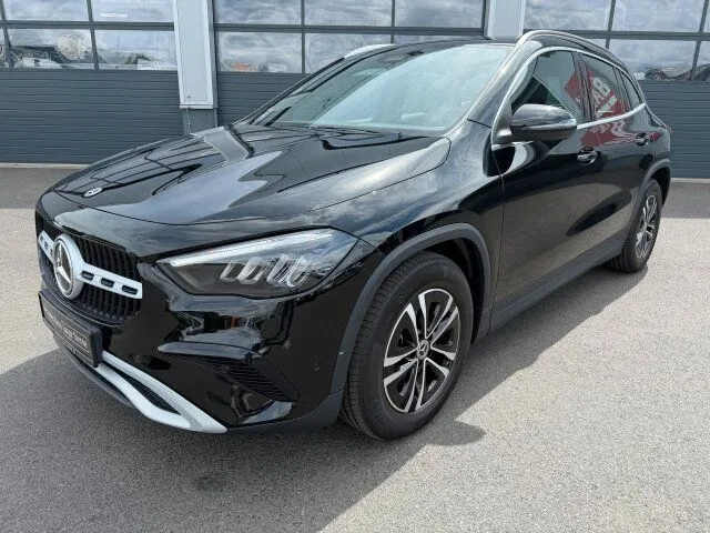 Mercedes-Benz GLA 200