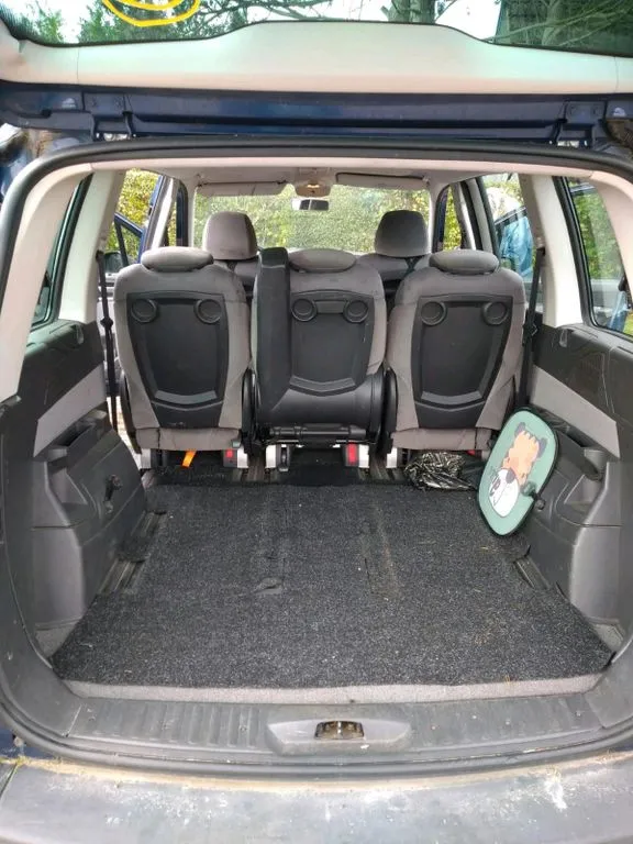 Peugeot 807