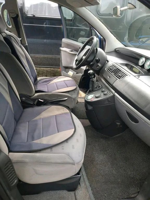 Peugeot 807