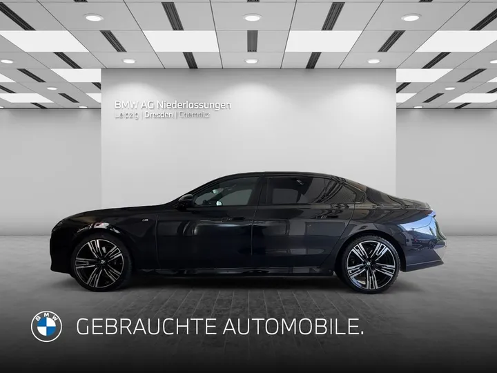BMW 740