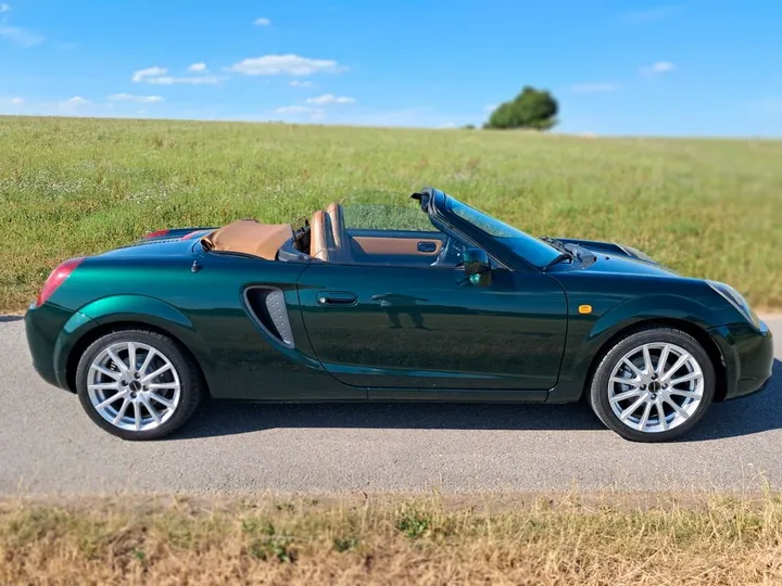 Toyota MR 2