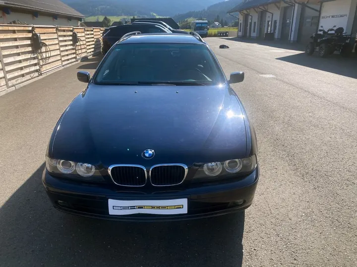 BMW 520
