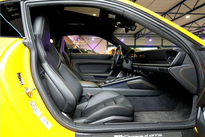 Porsche 992