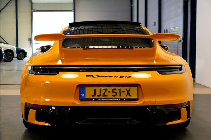 Porsche 992