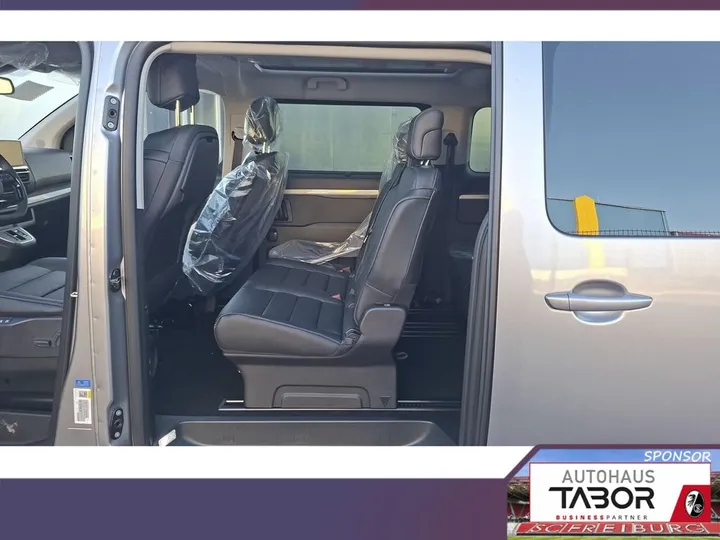 Peugeot Traveller