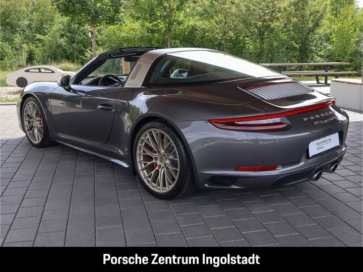 Porsche 991