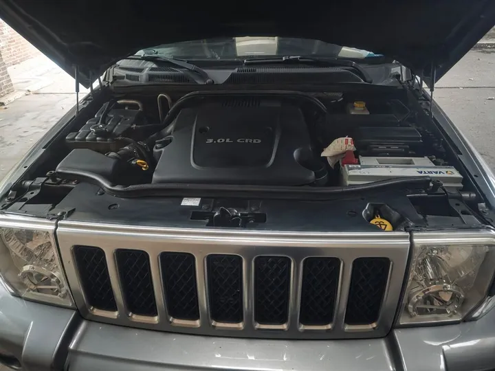 Jeep Commander