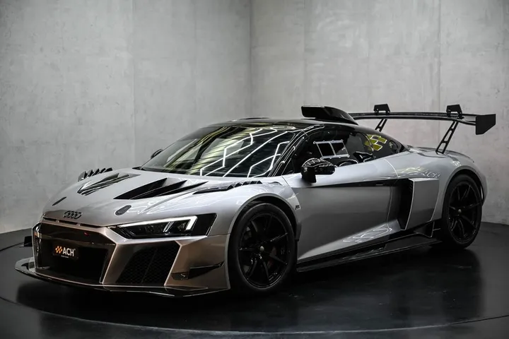 Audi R8