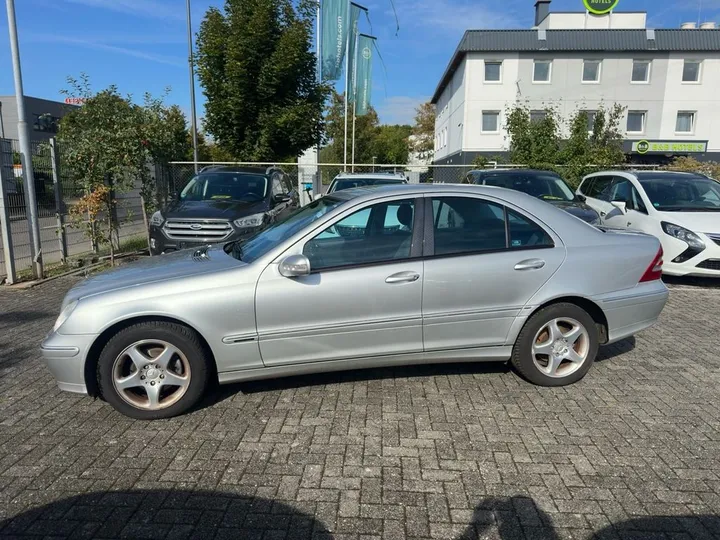Mercedes-Benz C 180