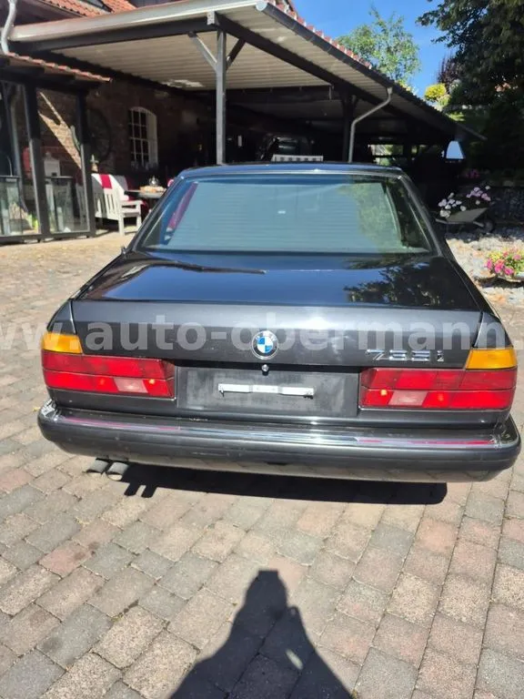 BMW 735