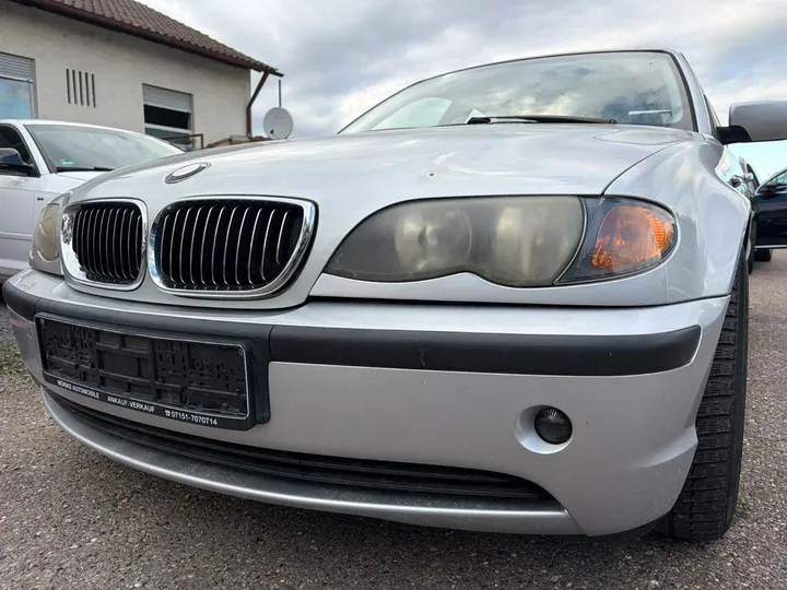 BMW 320
