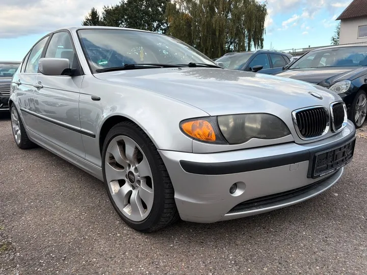 BMW 320