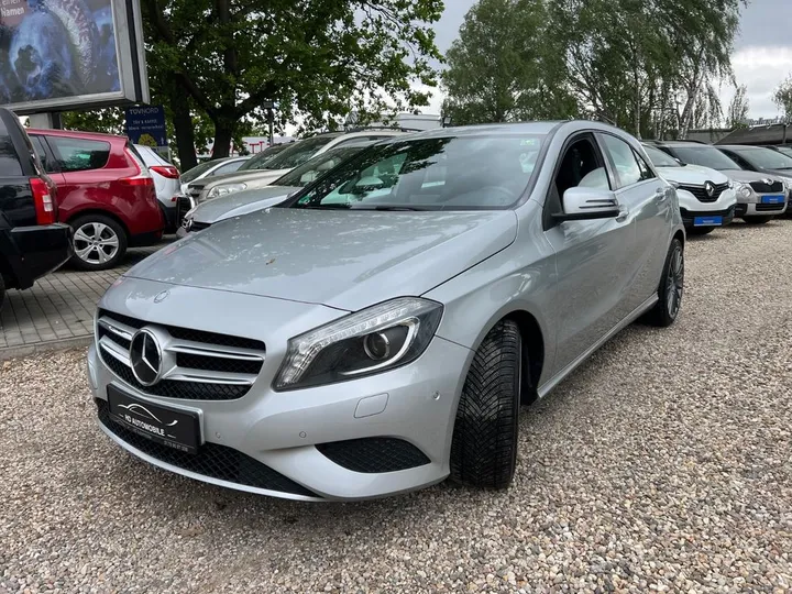 Mercedes-Benz A 180