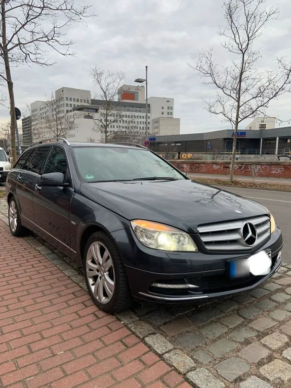Mercedes-Benz C 220