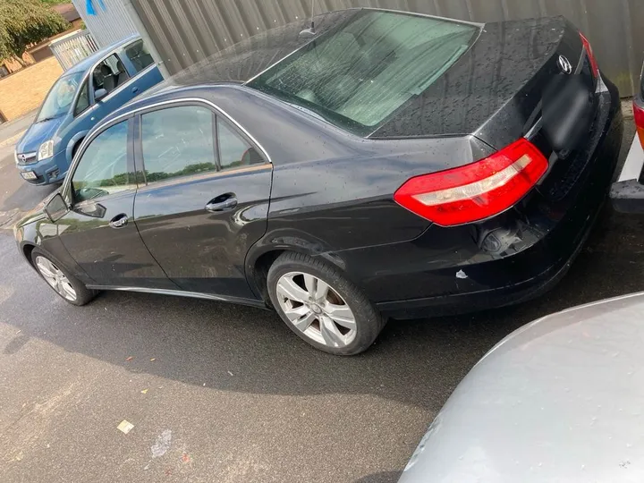 Mercedes-Benz E 220