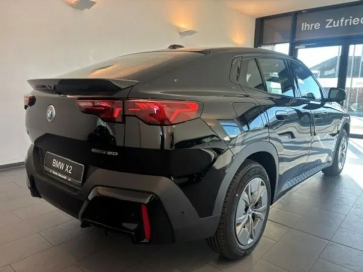BMW iX2