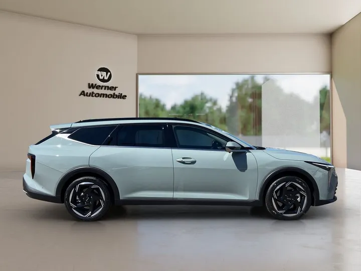 Kia K4