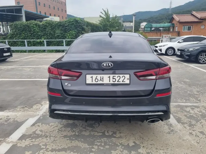 Kia K5