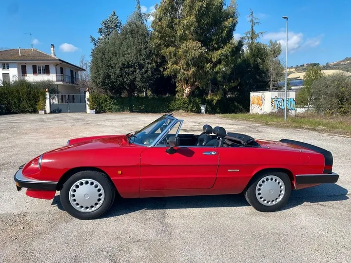 Alfa Romeo Spider