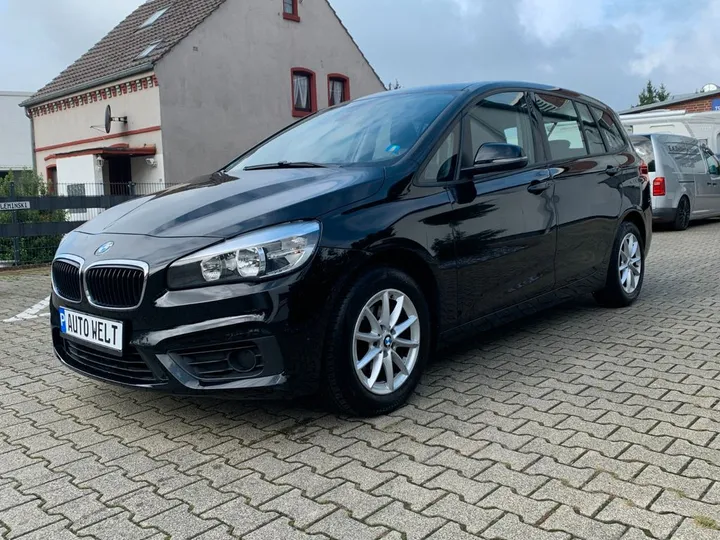 BMW 216