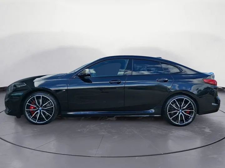BMW M235