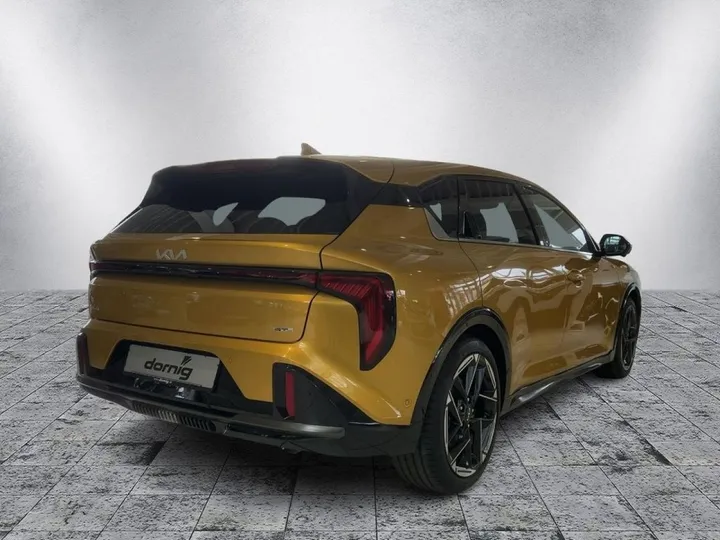 Kia K4