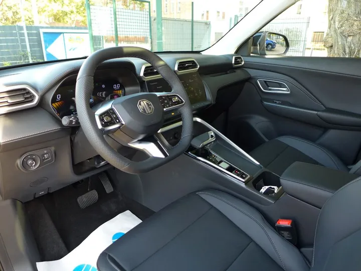 MG ZS