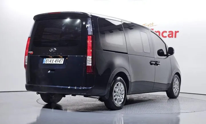 Hyundai Staria