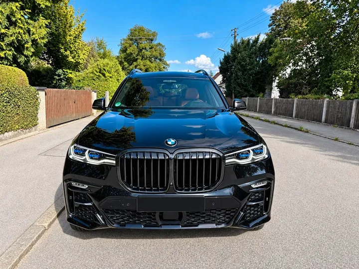BMW X7 M50