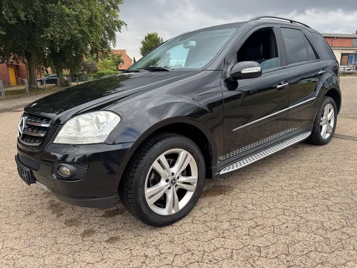Mercedes-Benz ML 320