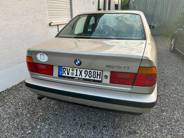 BMW 520